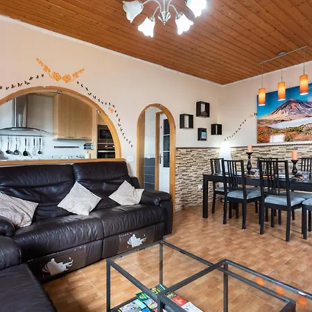 Blanca Tenerife - Private - Terrace And Bbq, 5 Minutes From The And Airport * San Isidro (Tenerife)