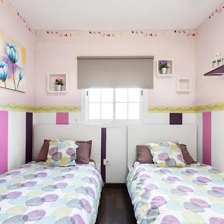 Blanca Tenerife - Private - Terrace And Bbq, 5 Minutes From The And Airport San Isidro (Tenerife)