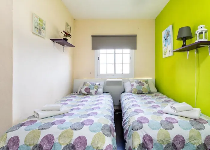 Blanca Tenerife - Private - Terrace And Bbq, 5 Minutes From The And Airport Проживание в семье Сан-Исидро