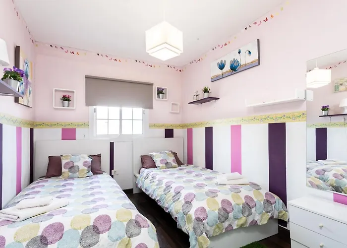 Blanca Tenerife - Private - Terrace And Bbq, 5 Minutes From The And Airport منزل للإقامة سان إيسيذرو