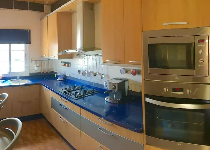 Blanca Tenerife - Private - Terrace And Bbq, 5 Minutes From The And Airport *