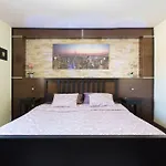 Accommodatie bij particulieren Blanca Tenerife - Private - Terrace And Bbq, 5 Minutes From The And Airport